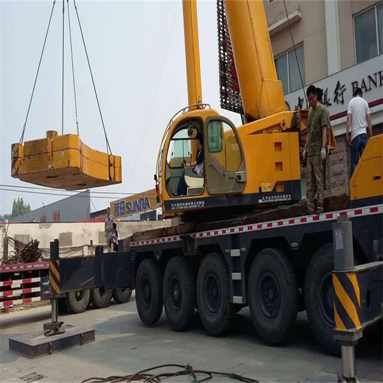 下冶镇当地吊车出租|机器吊装|75吨|工厂搬迁服务